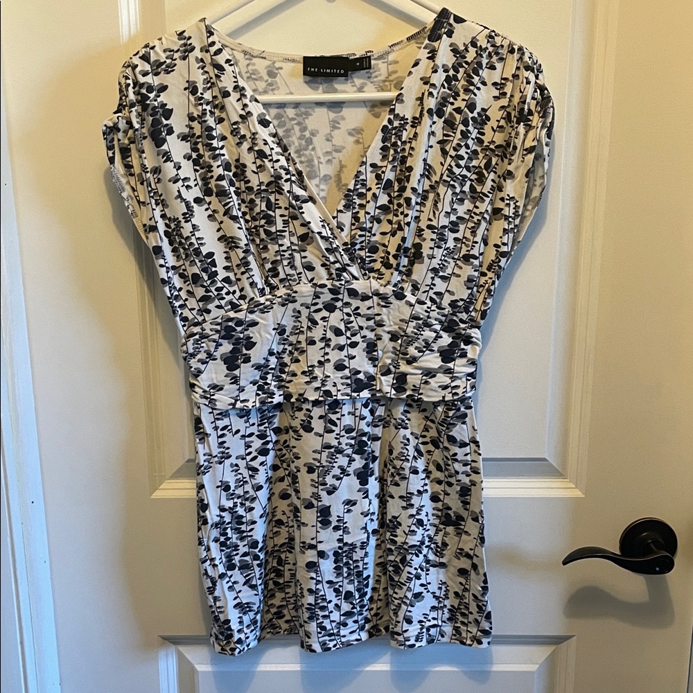 The Limited Women's Black and White Patterned Top